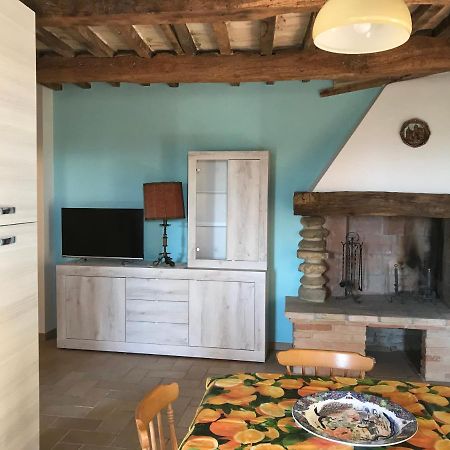 Casa Vacanze Pozzo Della Polenta Коринальдо Екстер'єр фото