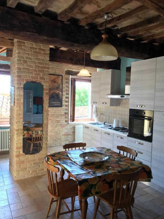 Casa Vacanze Pozzo Della Polenta Коринальдо Екстер'єр фото
